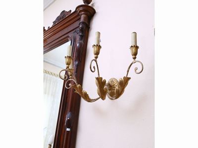 Coppia di Appliques in Legno Intagliato e Dorato