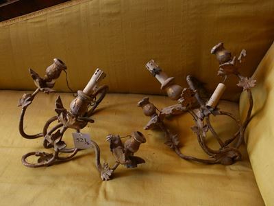 Coppia di Appliques in Legno Intagliato e Dorato