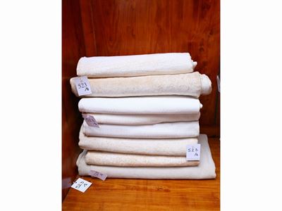 Lotto di Tessuti in Lino da Corredo
