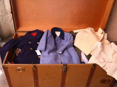 Grande Lotto di Abiti ed Accessori per Bambini