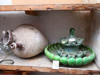 Lotto di Curiosità D'epoca in Terracotta Smaltata