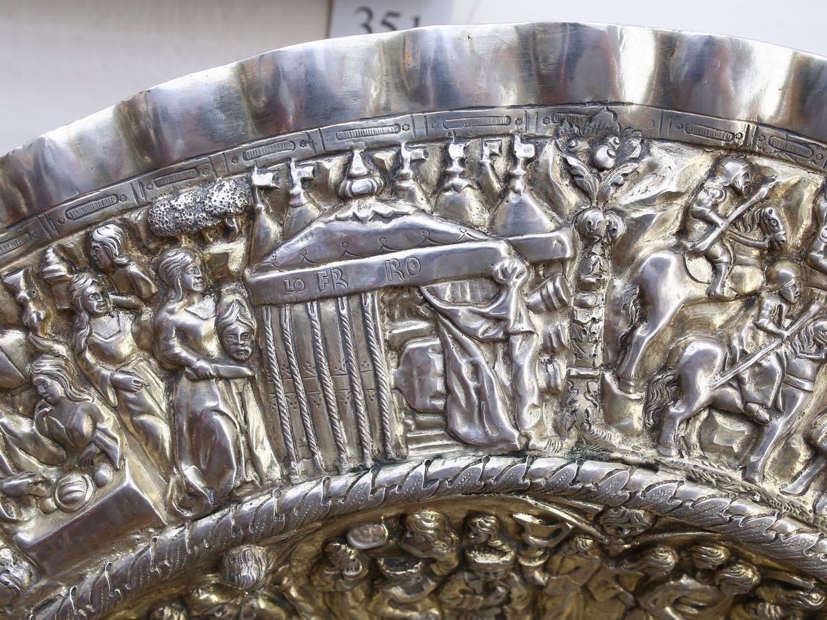 Antico Piatto da Parata in Argento Vermeil