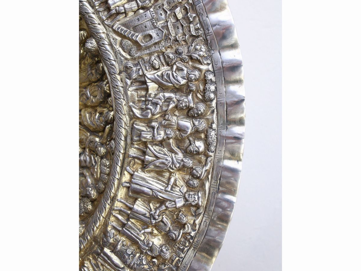 Antico Piatto da Parata in Argento Vermeil