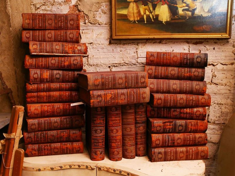 Bjorn Wiinblad per Rosenthal - The Encyclopaedia Britannica