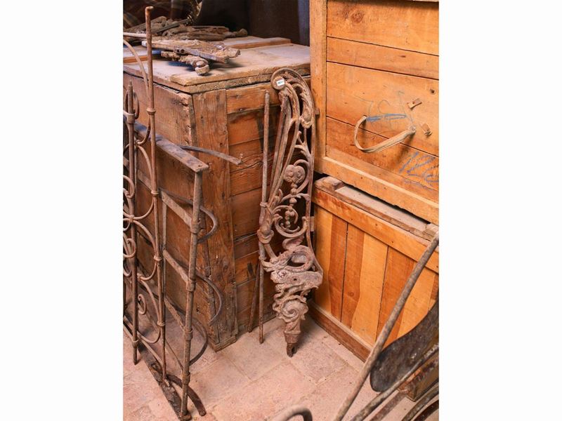 Miscellanea di Componenti in Ferro Battuto D'epoca