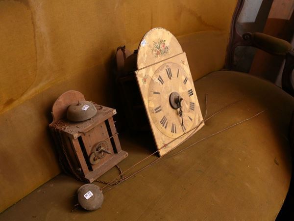 Two clock mechanism  - Auction Furniture and Paintings from the Ancient Fattoria Franceschini, partly from Villa I Pitti - Maison Bibelot - Casa d'Aste Firenze - Milano