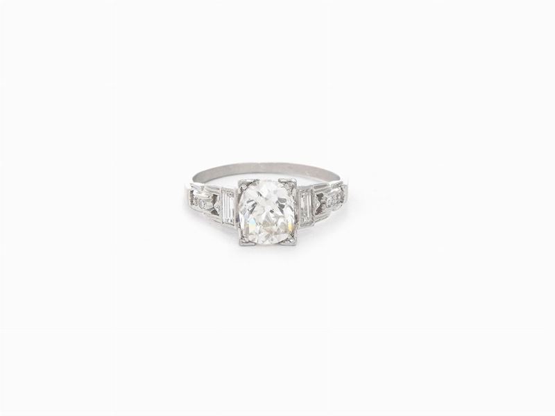 Anello in Platino con Diamanti