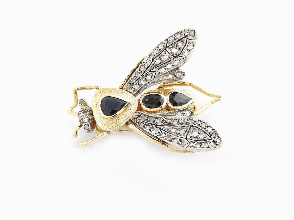 Spilla Animalier in Oro Giallo e Argento con Diamanti e Zaffiri