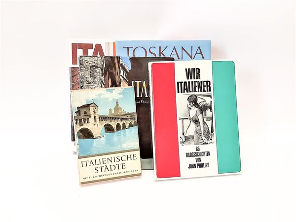 Lot of art books dedicated to Italy
