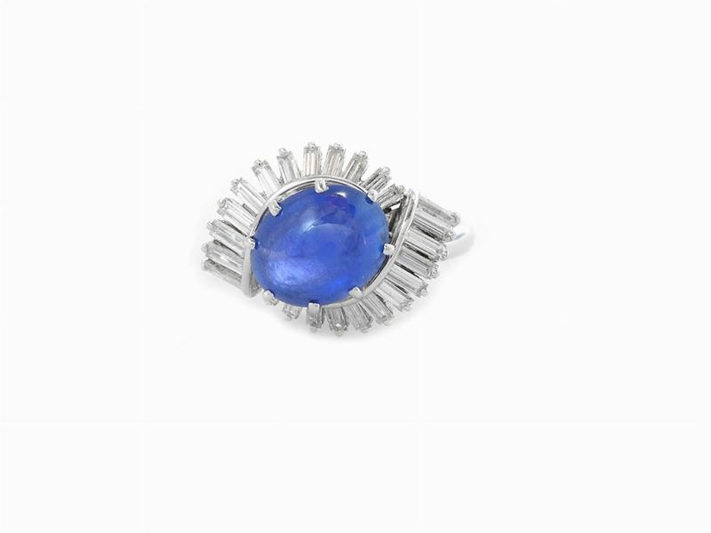 Anello in Platino con Diamanti e Zaffiro Birmano