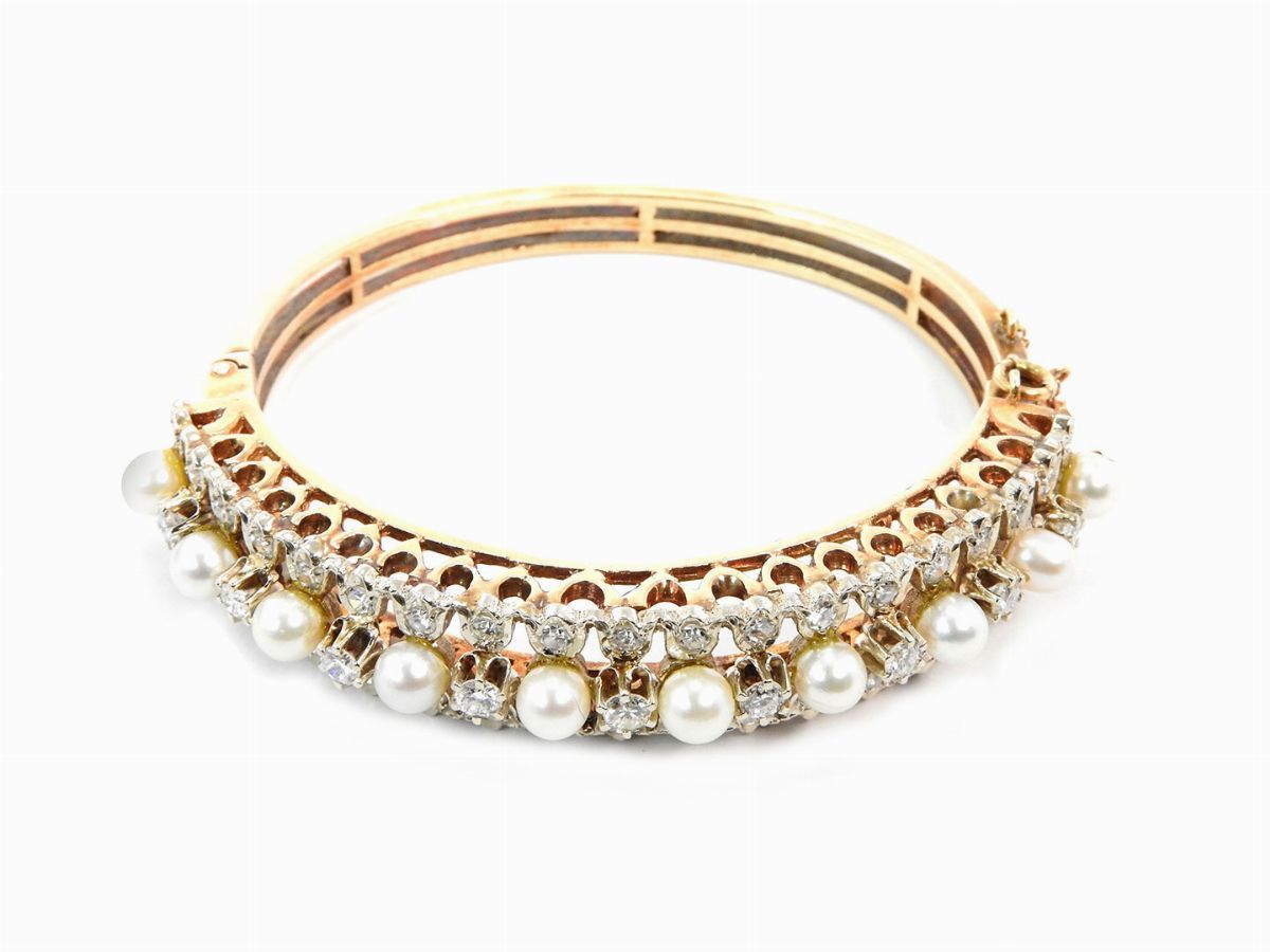 Bracciale Rigido in Oro Giallo 585/1000 con Diamanti e Perle Coltivate