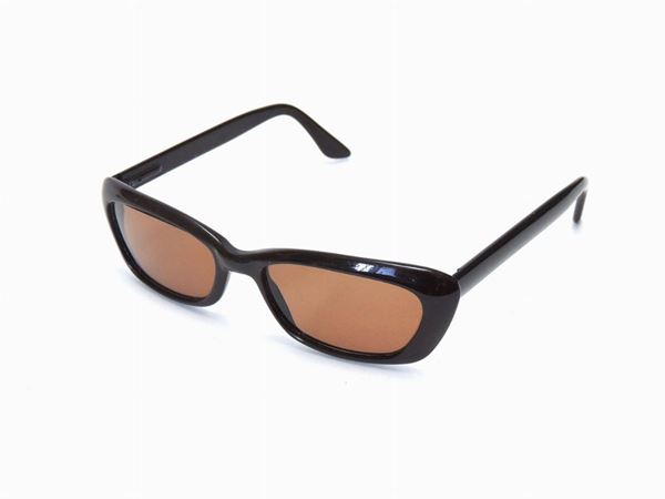 Brown resin sunglasses, Gucci