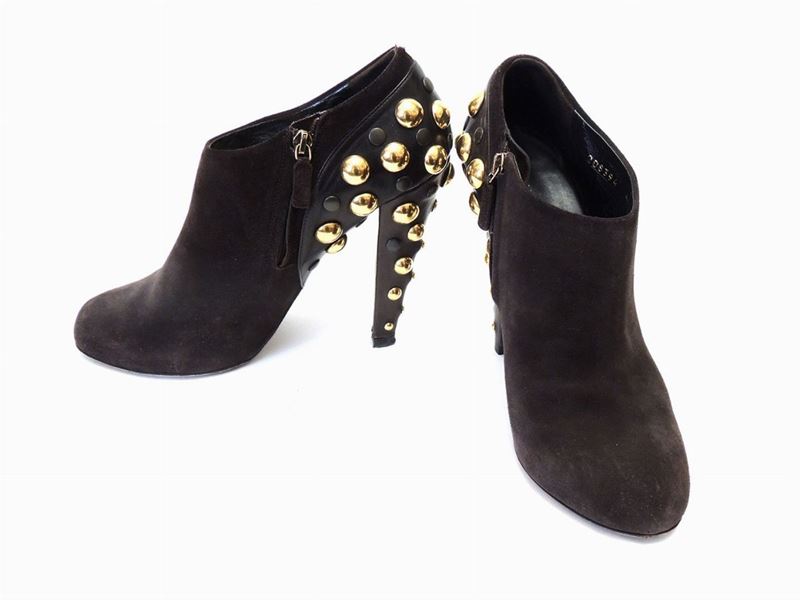 Paio di Scarpe in Camoscio Marrone, Gucci