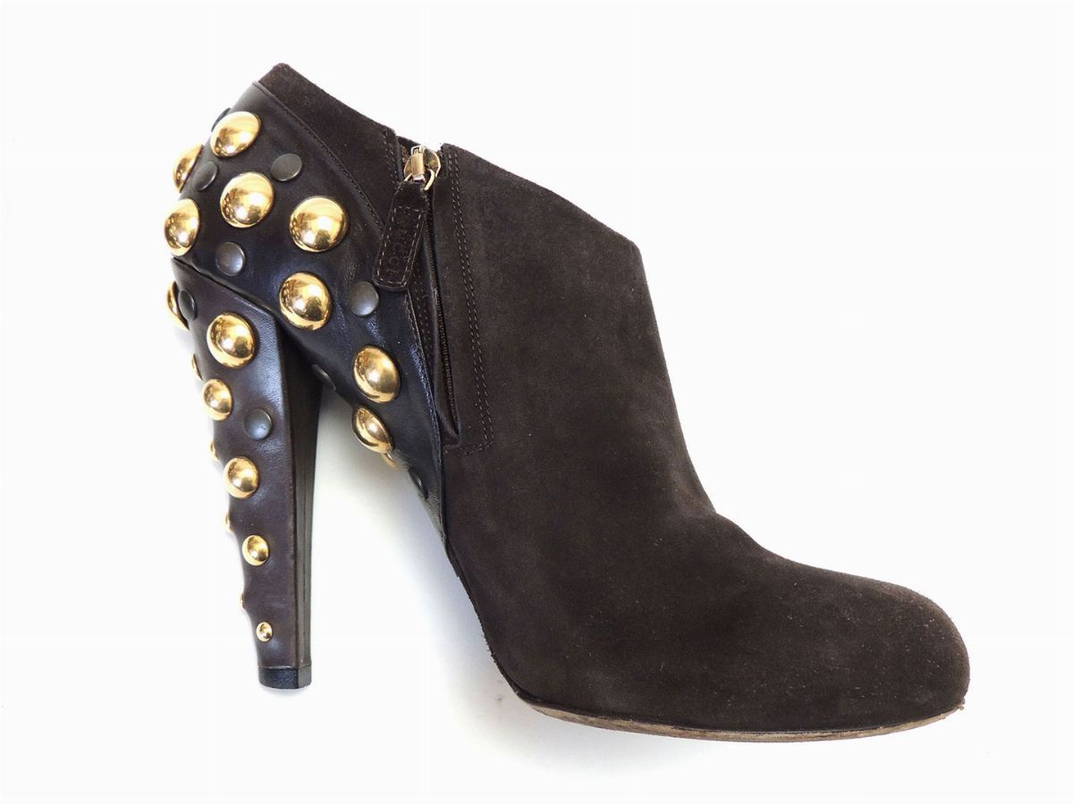 Paio di Scarpe in Camoscio Marrone, Gucci