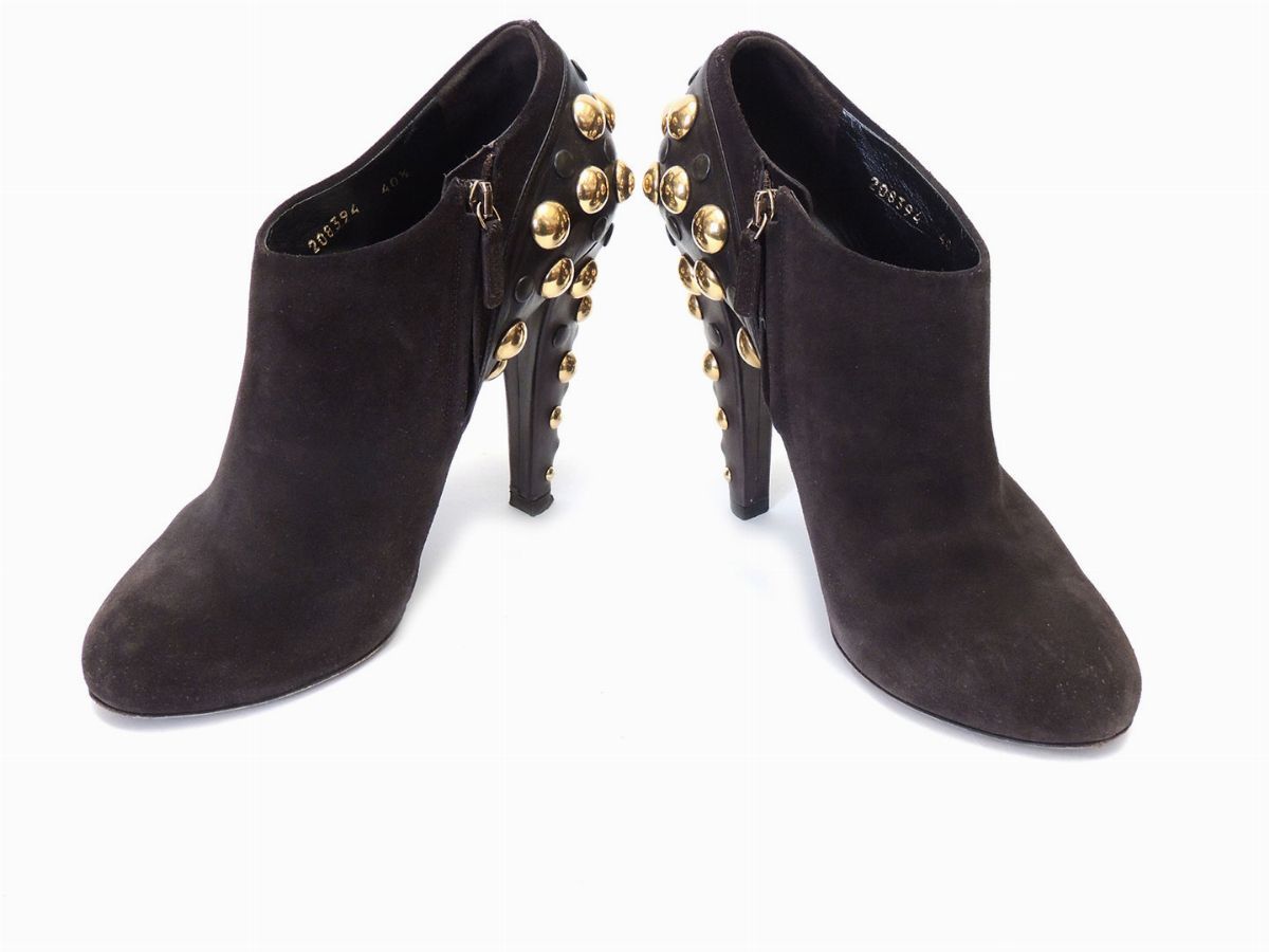 Paio di Scarpe in Camoscio Marrone, Gucci
