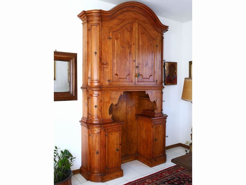 Credenza a Due Corpi in Abete