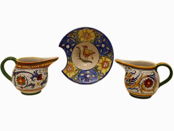 Lotto di oggetti in ceramica  - Asta Arredi, dipinti e curiosità d'epoca - Maison Bibelot - Casa d'Aste Firenze - Milano