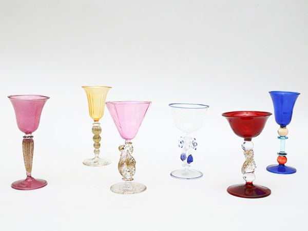 Sei bicchieri da liquore in vetro soffiato di Murano