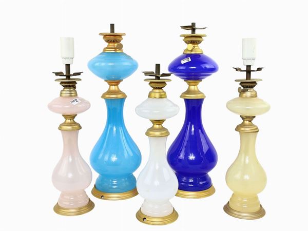 Five table lamps in white, pink, light blue and blue opal