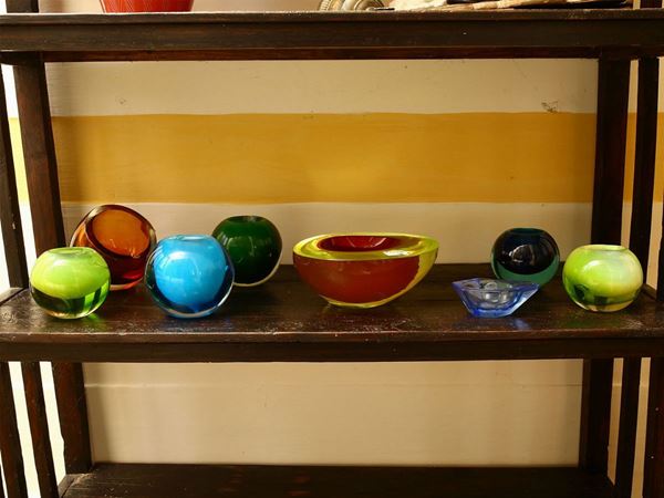 Assortment of multicolored sommerso glass ashtray  (Murano, 1970s)  - Auction The Muccia Breda Collection in Villa Donà -  Borbiago of Mira (Venice) - Maison Bibelot - Casa d'Aste Firenze - Milano