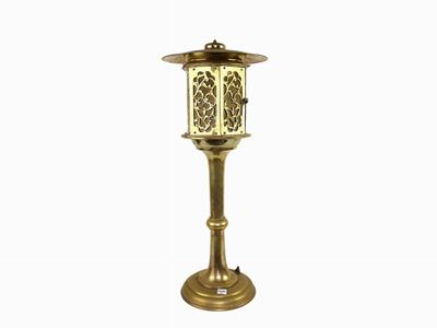 Lume da Tavolo in Ottone