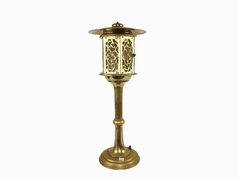 Lume da Tavolo in Ottone