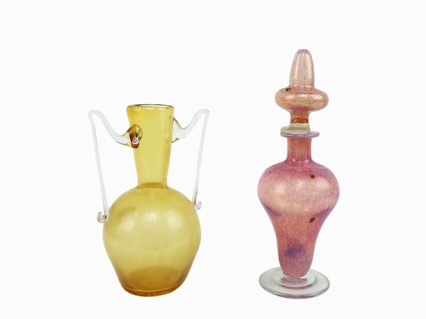 Lot of blown glass objects