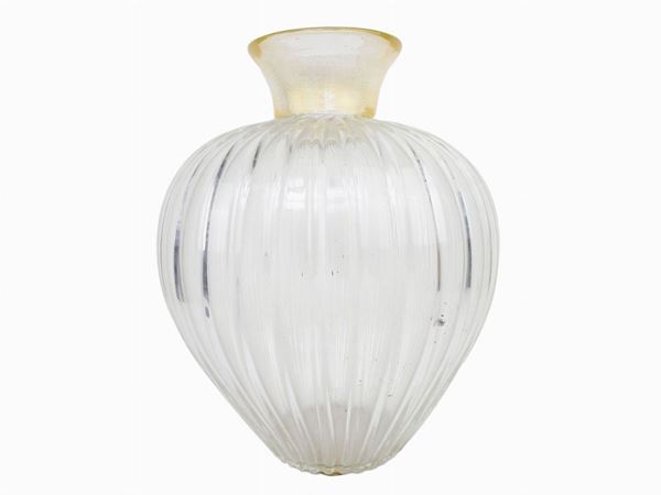 Large transparent ribbed glass vase