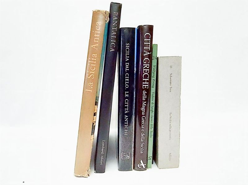 Lotto di Libri sulle Antichità Siciliane