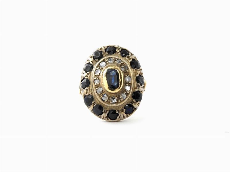 Anello in Oro Giallo e Argento con Diamanti e Zaffiri
