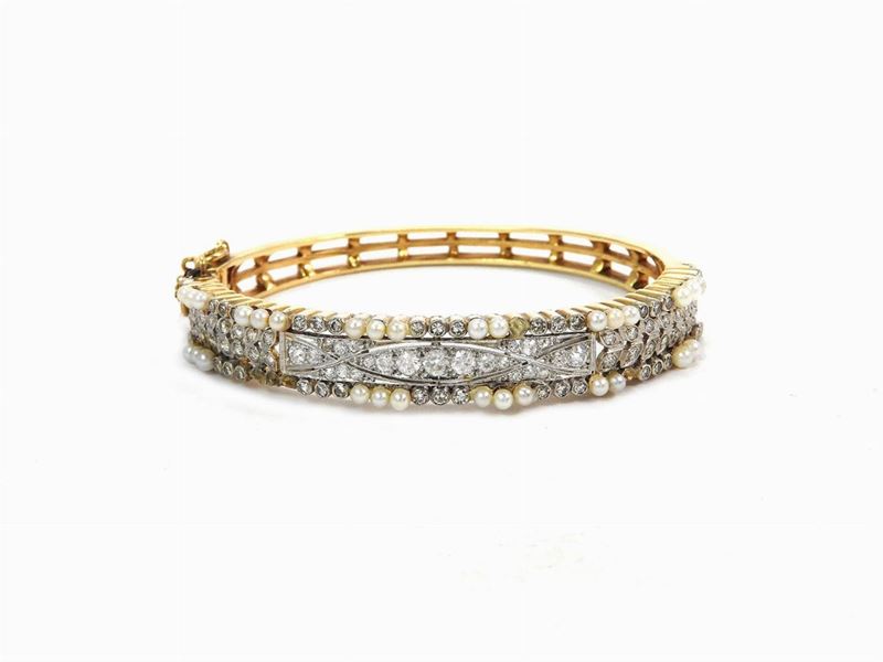 Bracciale Rigido in Oro Giallo e Bianco con Diamanti e Microperle