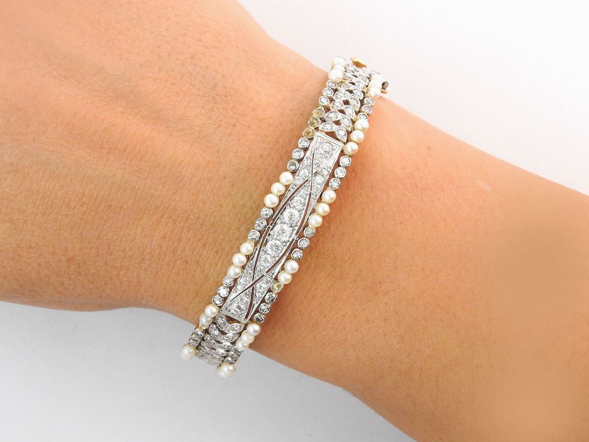 Bracciale Rigido in Oro Giallo e Bianco con Diamanti e Microperle