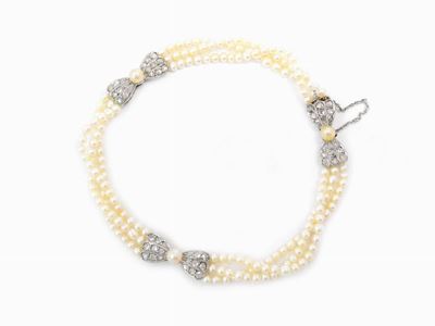 Bracciale di Microperle con Inserti e Fermezza in Platino con Diamanti e Perle
