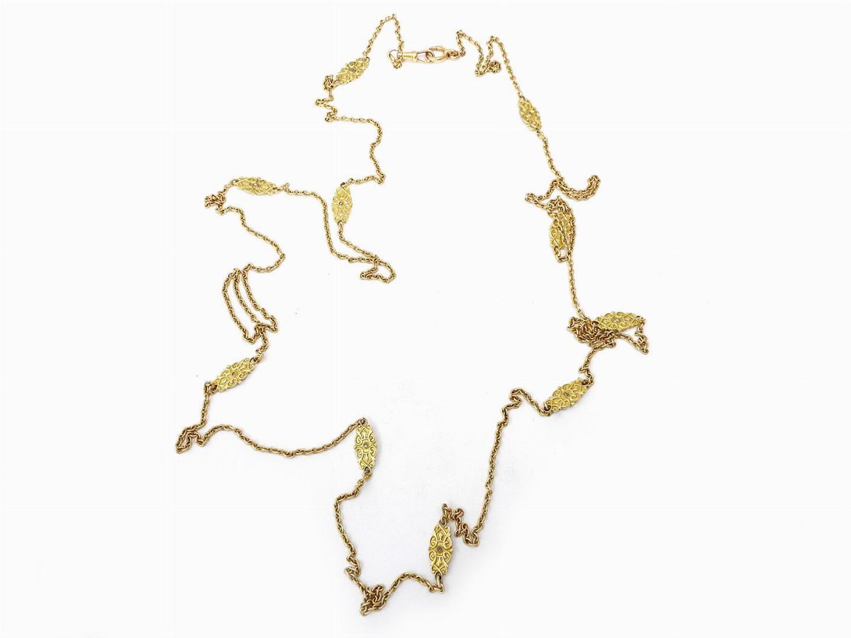 Lunga Collana in Oro Giallo con Diamanti