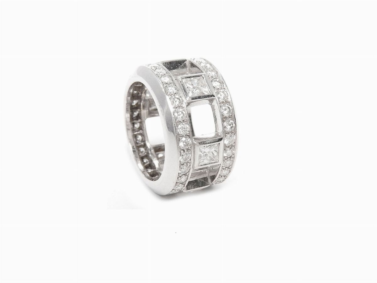 Anello a Fascia da Mignolo in Oro Bianco con Diamanti