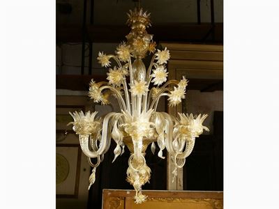 Lampadario in Vetro Soffiato di Murano con Inclusioni Dorate
