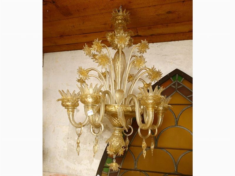 Lampadario in Vetro Soffiato di Murano con Inclusioni Dorate