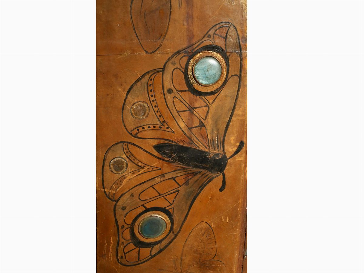Grande Architrave in Legno Rivestito in Cuoio Impresso di Gusto Art Nouveau