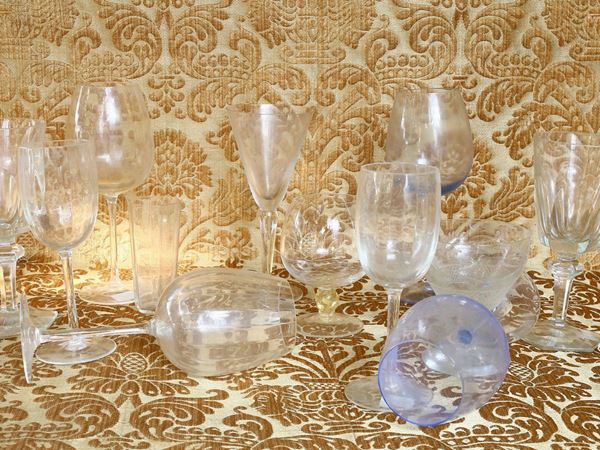 Dodici bicchieri fantasia da aperitivo in vetro soffiato o cristallo