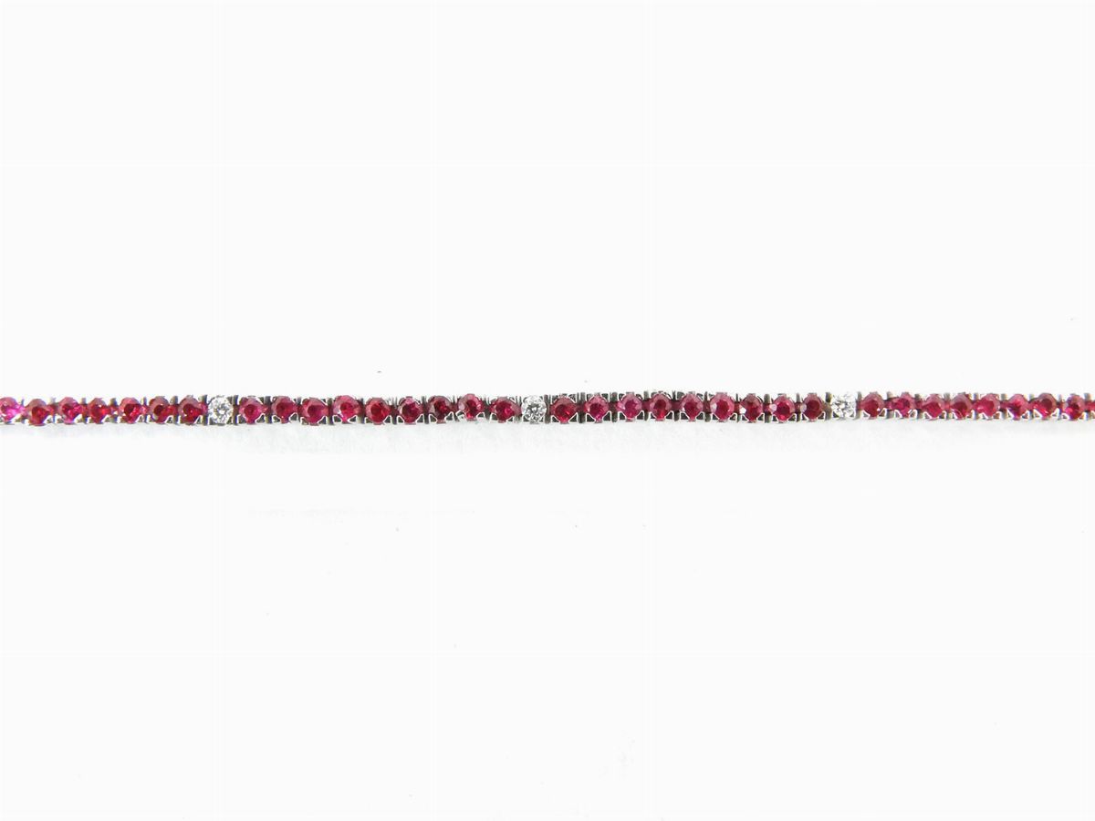 Bracciale Tennis in Oro Bianco con Diamanti e Rubini