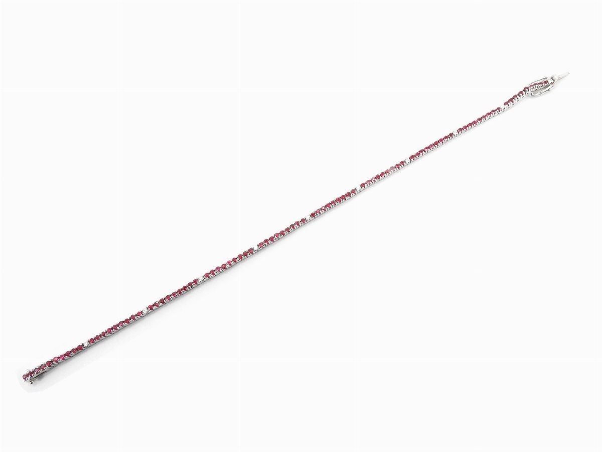 Bracciale Tennis in Oro Bianco con Diamanti e Rubini