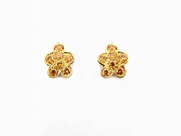 Yellow gold earrings with brown diamonds  - Auction Jewels and Watches - Maison Bibelot - Casa d'Aste Firenze - Milano