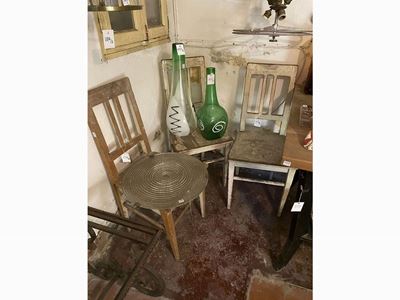 Serie di Tre Sedie in Legno Tenero Laccato Bianco