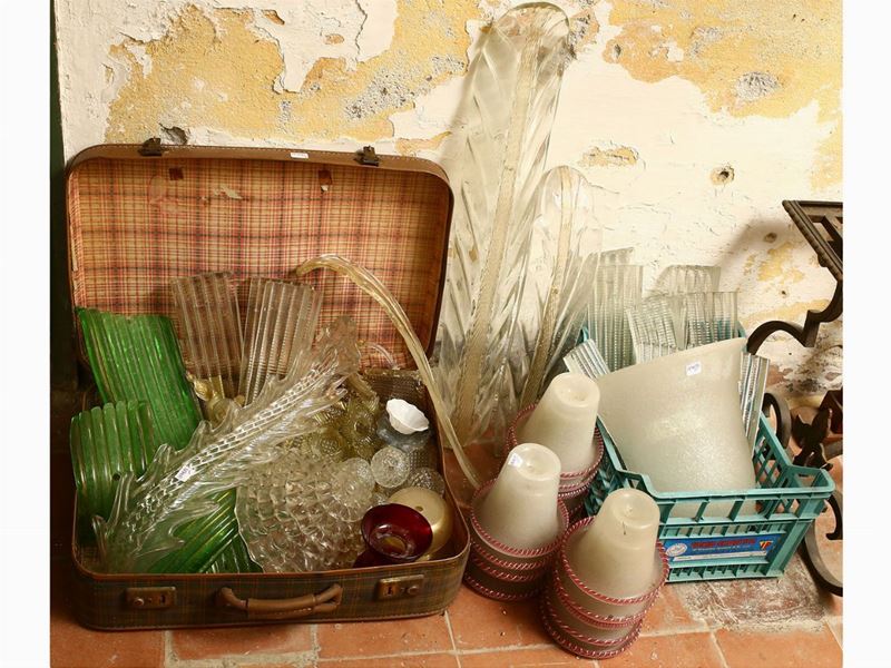 Miscellanea di Elementi in Vetro Soffiato, Pressato e Pulegoso per Comporre Applique e Lampadari