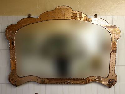 Specchiera Realizzata in Specchio