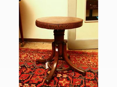 Sgabello Circolare da Pianoforte in Faggio Curvato