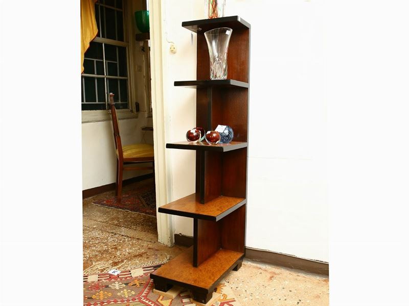 Etagere Impiallacciata in Radica