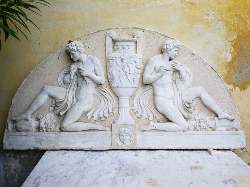 Lunetta in Gesso Ad Altorilievo