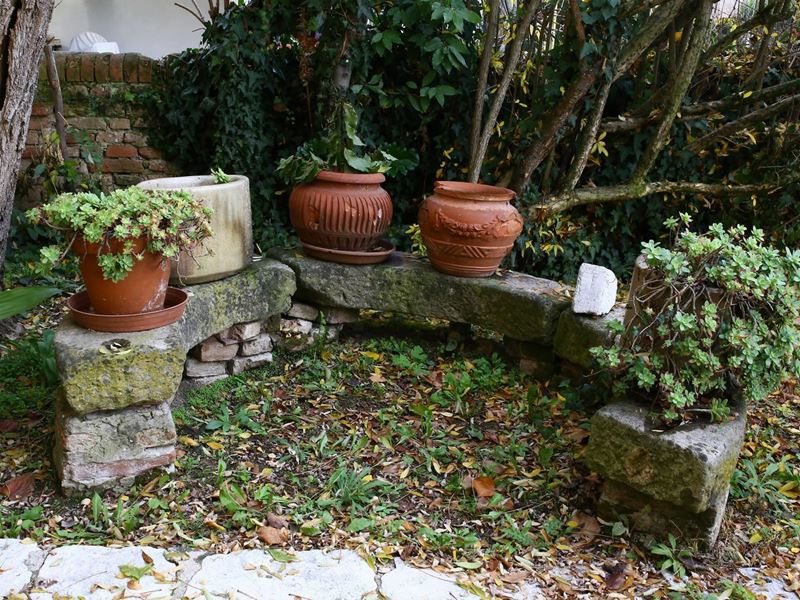 Tre Antichi Elementi in Pietra Serena