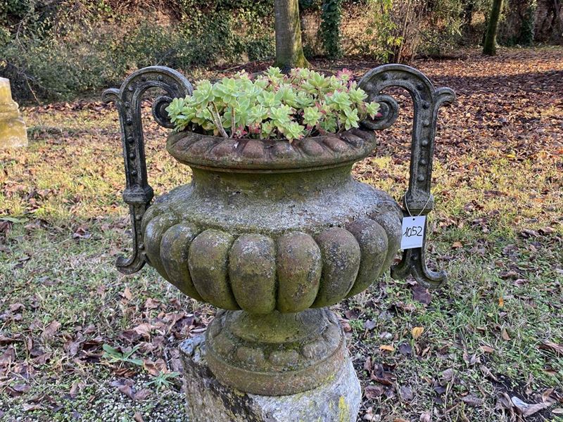 Grande Vaso in Ghisa